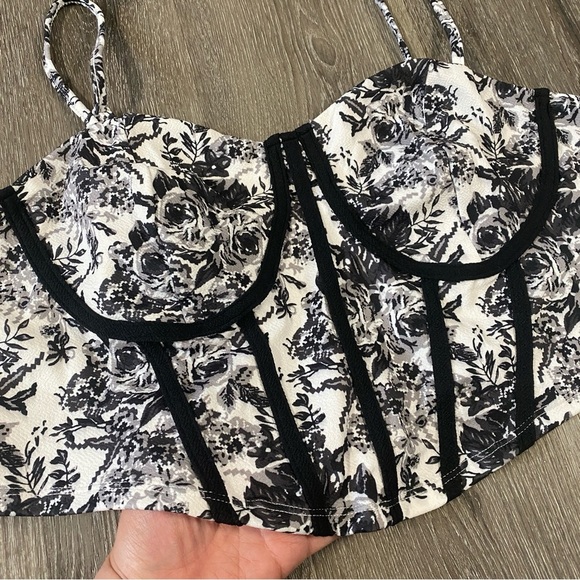 SHEIN Curve Corset Crop Top Women’s Size 2XL Floral Black White Spegetti Straps - Picture 4 of 8